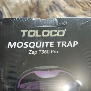 Mosquito Trap Zap T360 Pro - Black and Purple